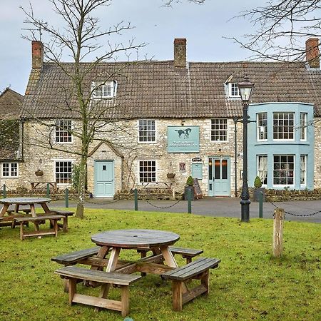 The Horse And Groom Inn Malmesbury Extérieur photo