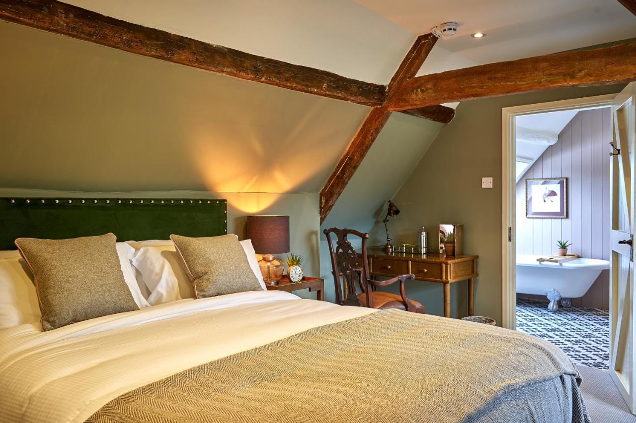 The Horse And Groom Inn Malmesbury Extérieur photo