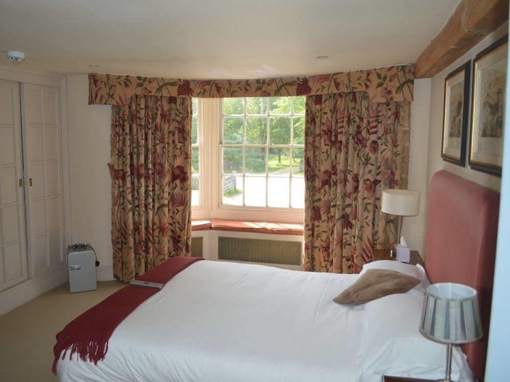 The Horse And Groom Inn Malmesbury Extérieur photo